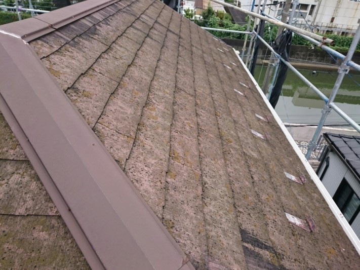 足場 屋根カバー工法