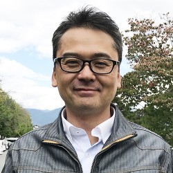 スタッフ紹介用 宮下