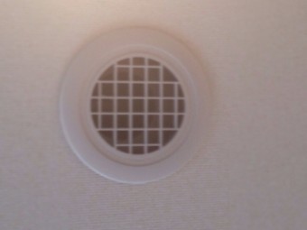 写真AC 排気口