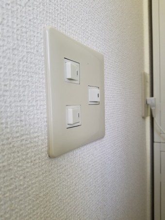 スイッチとコンセント