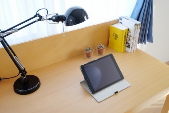 写真AC タブレット デスクスタンド