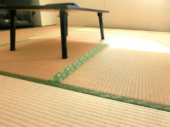 写真AC 畳とちゃぶ台