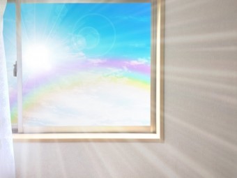 写真AC 我が家の窓から虹 窓