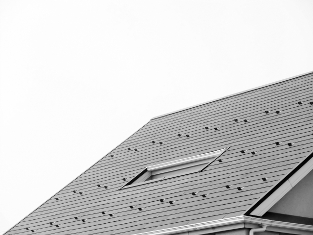 写真AC　コロニアル屋根　トップライト　天窓