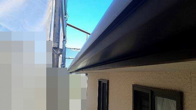 施工後の軒樋全景