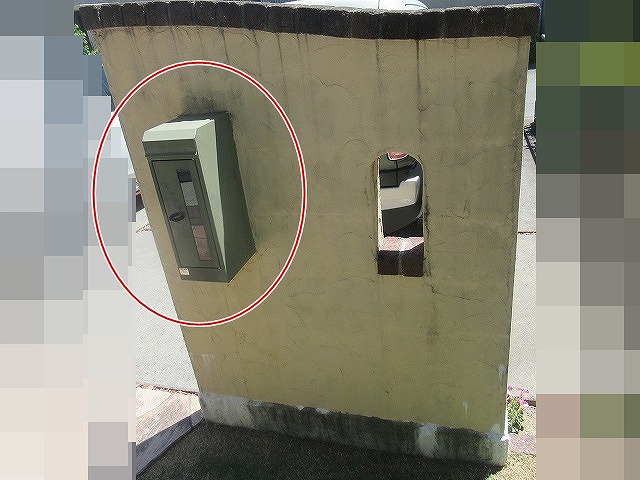 塗装前の玄関ポスト