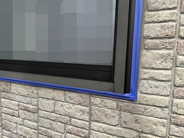 西八代郡市川三郷町でシーリング工事の後に外壁塗装を行う、先打ち工事