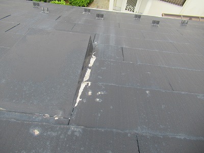 甲府市　屋根調査　塗膜劣化　スレート材