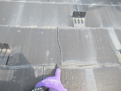 甲府市　屋根調査　塗膜劣化　スレート破損