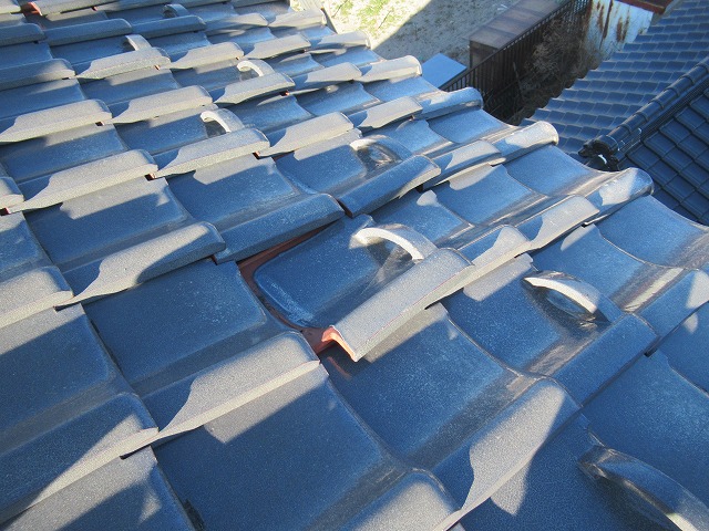 市川三郷町で屋根の無料点検を行い、瓦ズレなどの被害を発見しました！