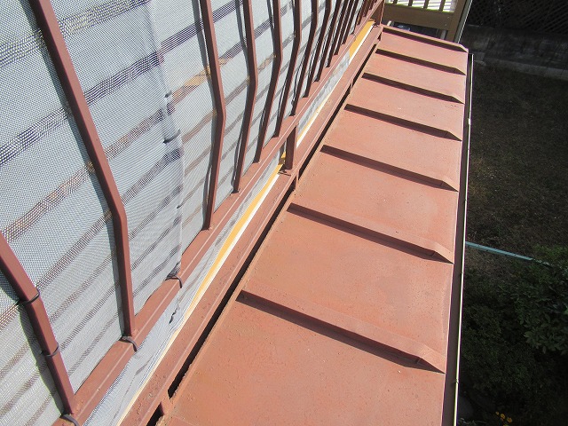 南アルプス市　瓦棒屋根塗装