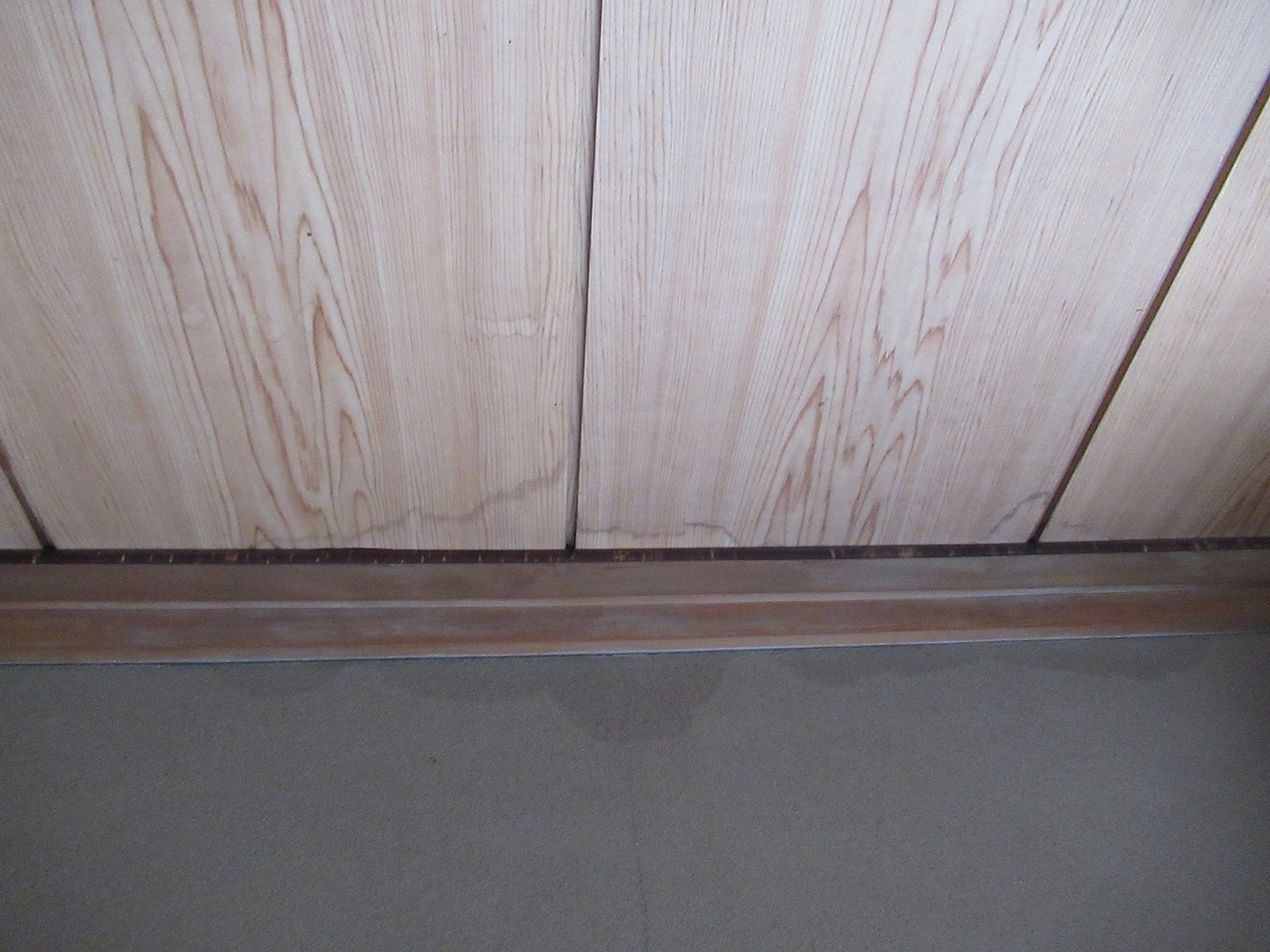 昭和町天井壁雨漏れ写真