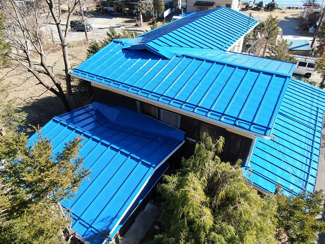富士河口湖町　瓦棒屋根塗装