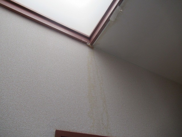 甲府市雨漏れ室内写真