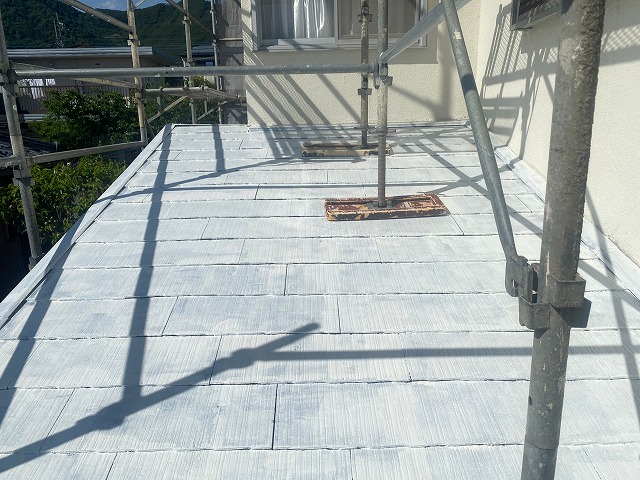 甲府市屋根塗装下塗り下屋根