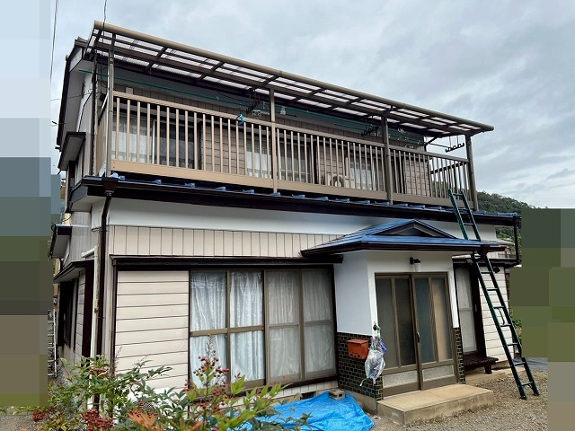 大月市で付帯部塗装のビフォーアフター写真