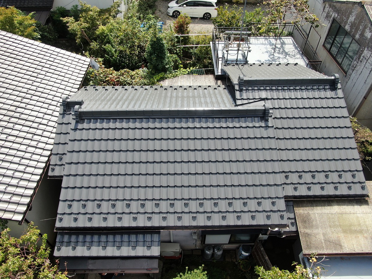 山梨市　屋根塗装工事　ガルバリウム鋼板