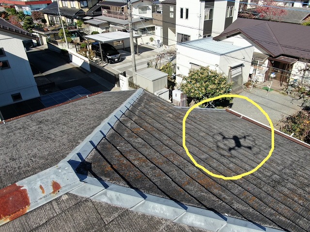 甲府市でドローンを使用した屋根点検を実施しました