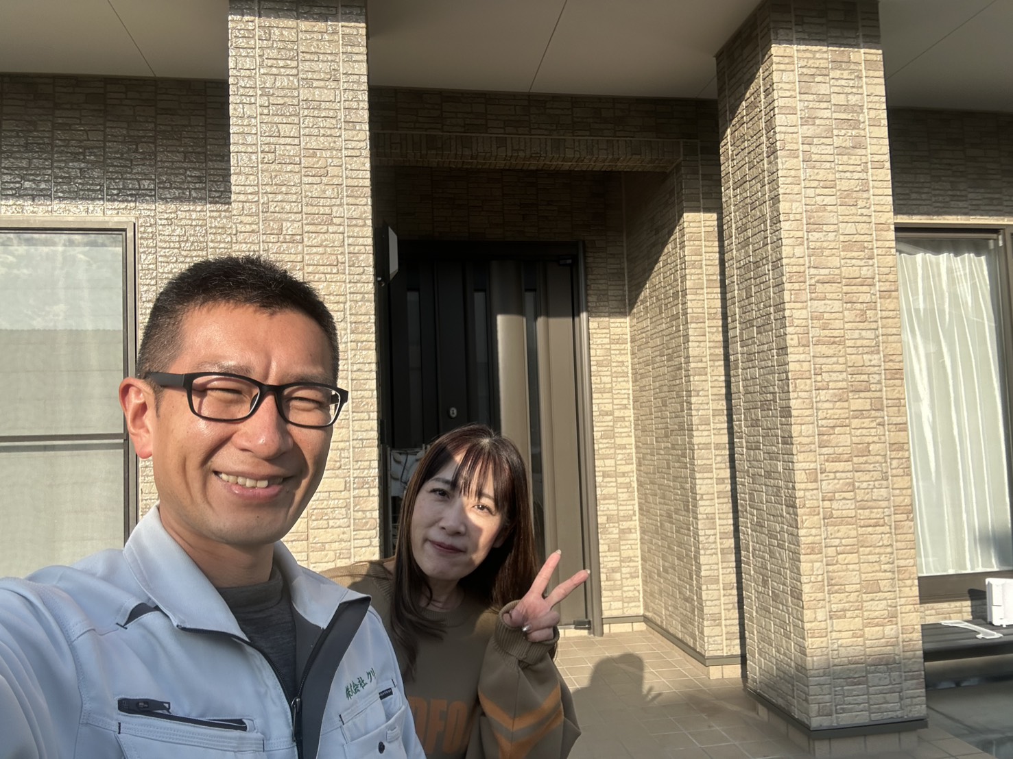 市川三郷町で屋根カバー・外壁の塗装工事を行い、お喜びの声をいただきました。