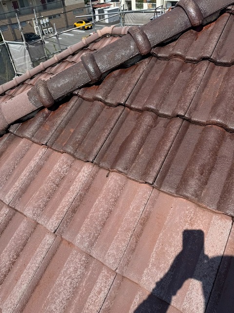 甲府市　モニエル瓦　下塗り