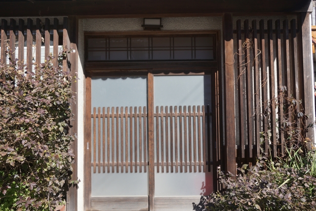 写真AC　ドア　玄関引き戸　日本建築