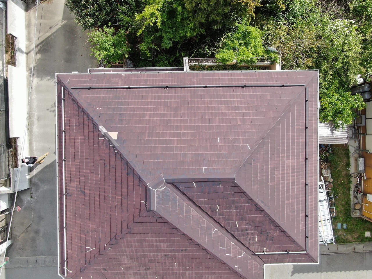 笛吹市　スレート屋根　塗膜劣化　劣化症状　塗装前